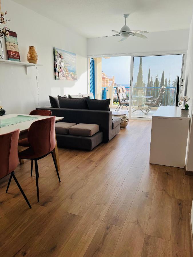 Ocean Sunset Apartment بافوس المظهر الخارجي الصورة